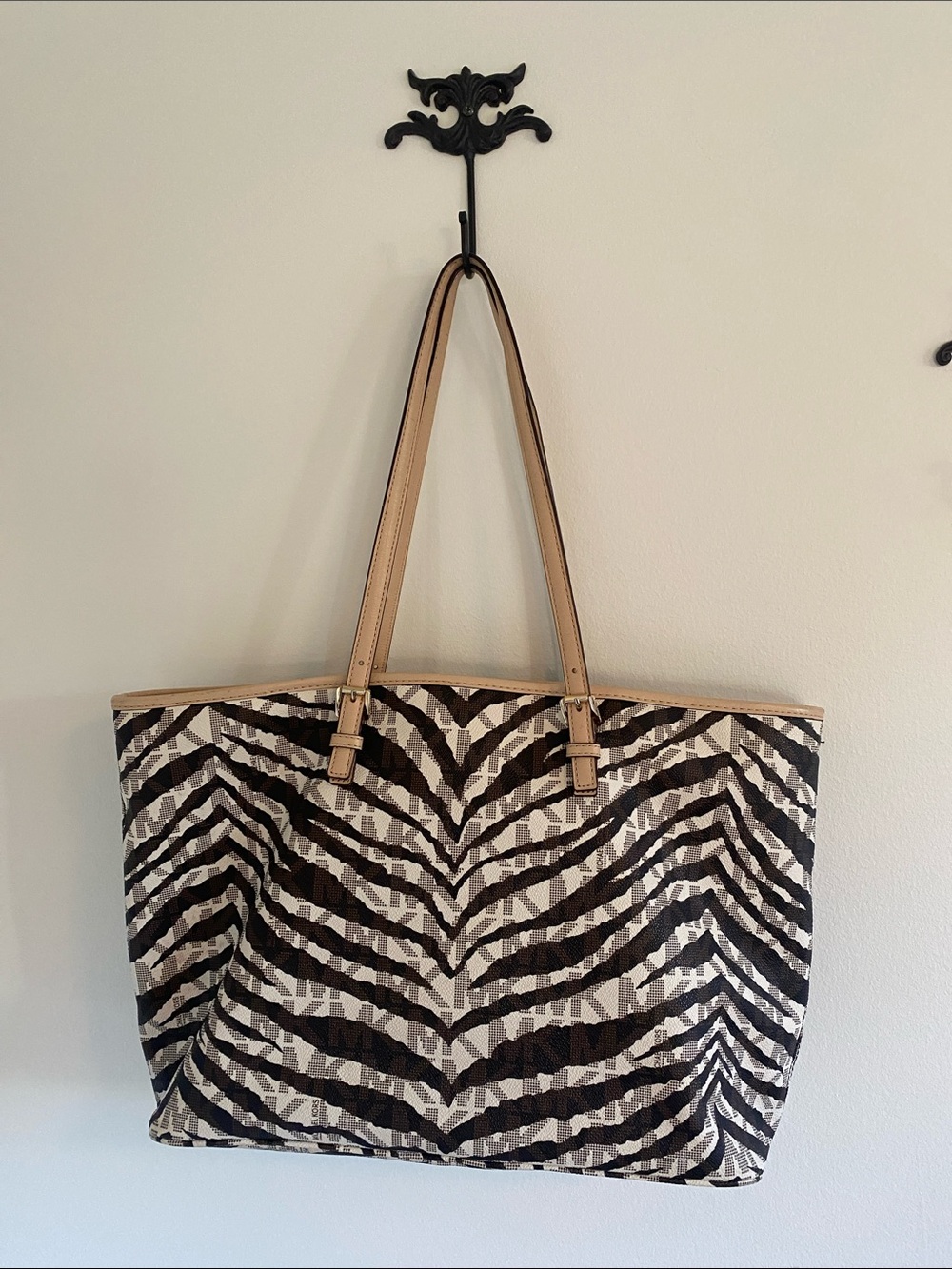 Michael Kors Black and Beige Zebra-Print Tote with Gold Charm - Picture 2 of 4